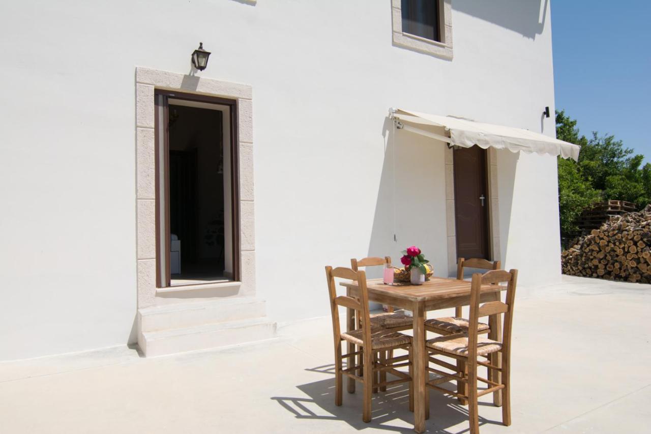 Papa-Antonis Stone House Villa Zaros Exterior photo
